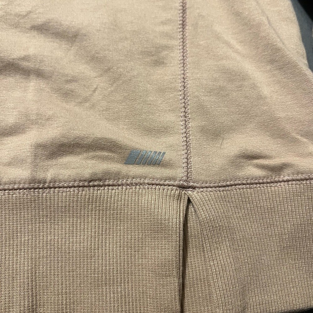 Tan Turtle neck sweatshirt - Picture 6 of 7